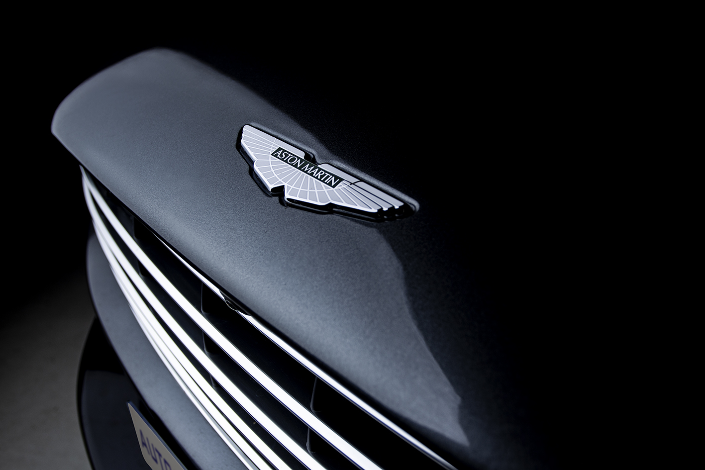 Aston Martin / DB11 4.0 V8