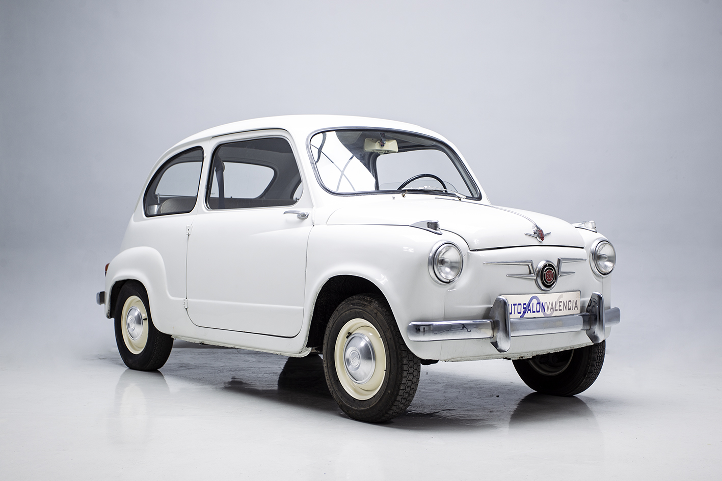 Seat / 600 Primera serie