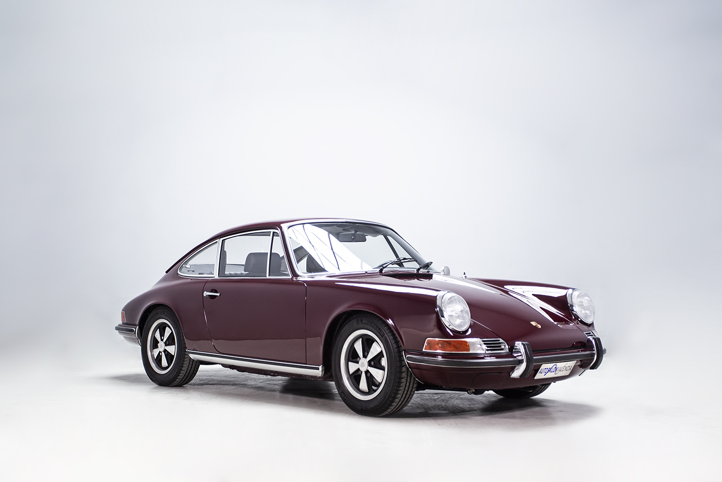 Porsche / 911 E 2.2