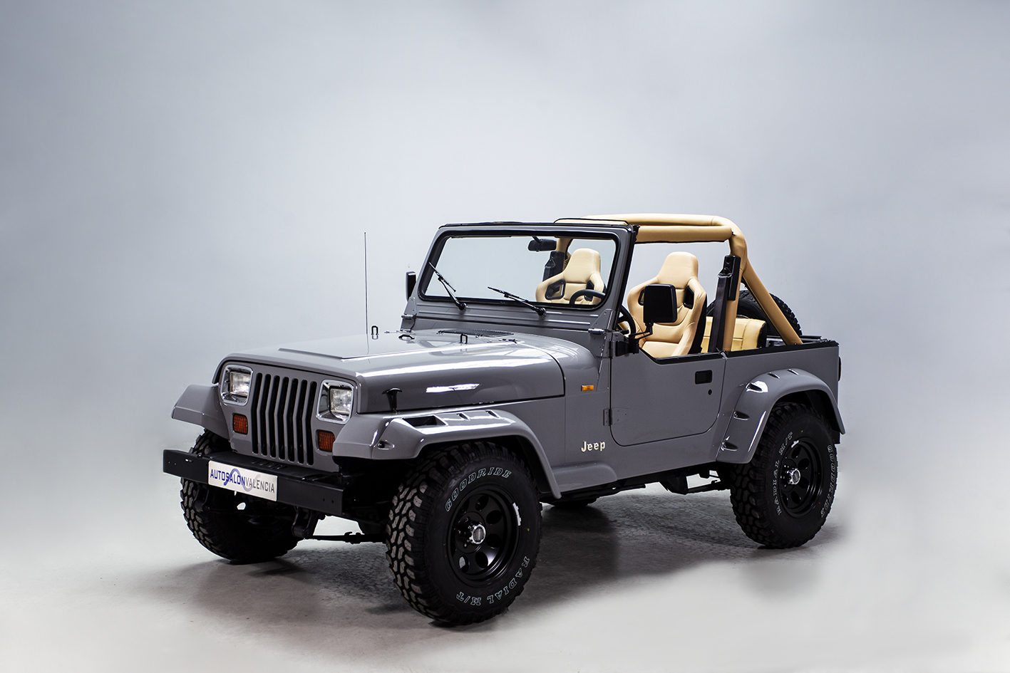 Jeep / Wrangler 2.5 Soft Top YJ