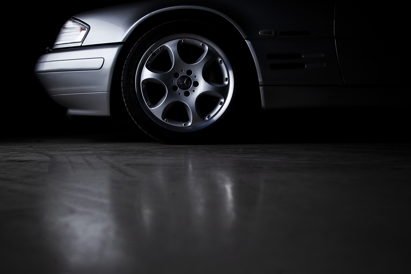 Mercedes-Benz / SL 500  