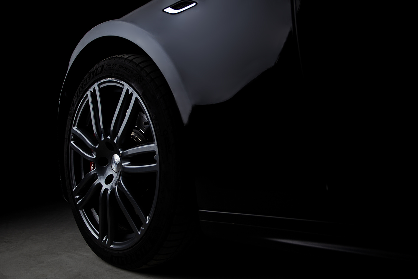 Maserati / Ghibli 3-0 v6 ds