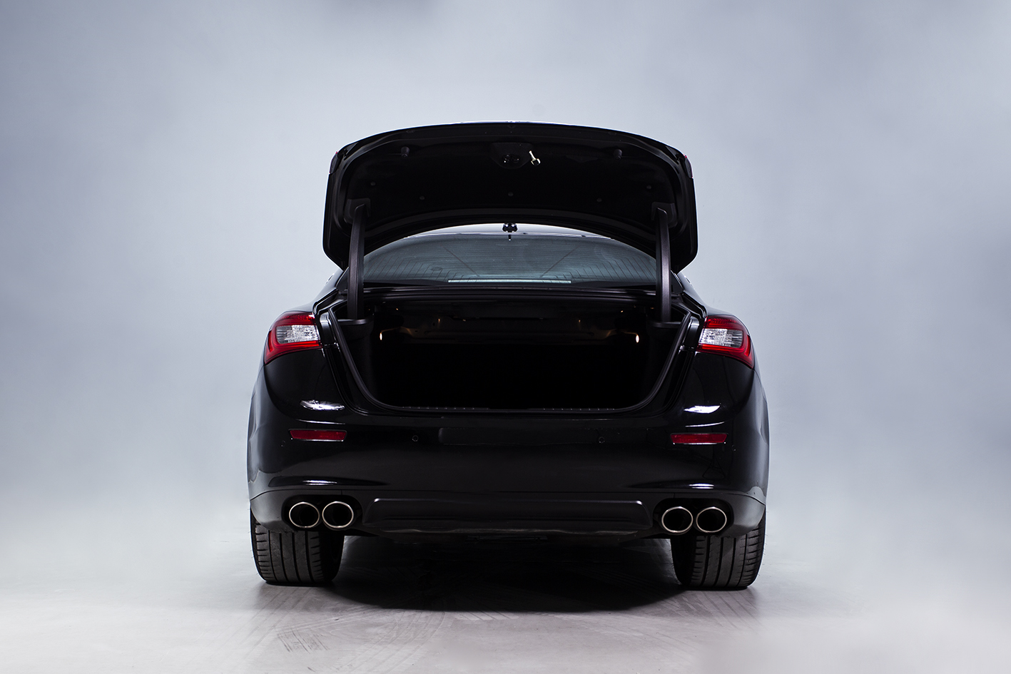 Maserati / Ghibli 3-0 v6 ds