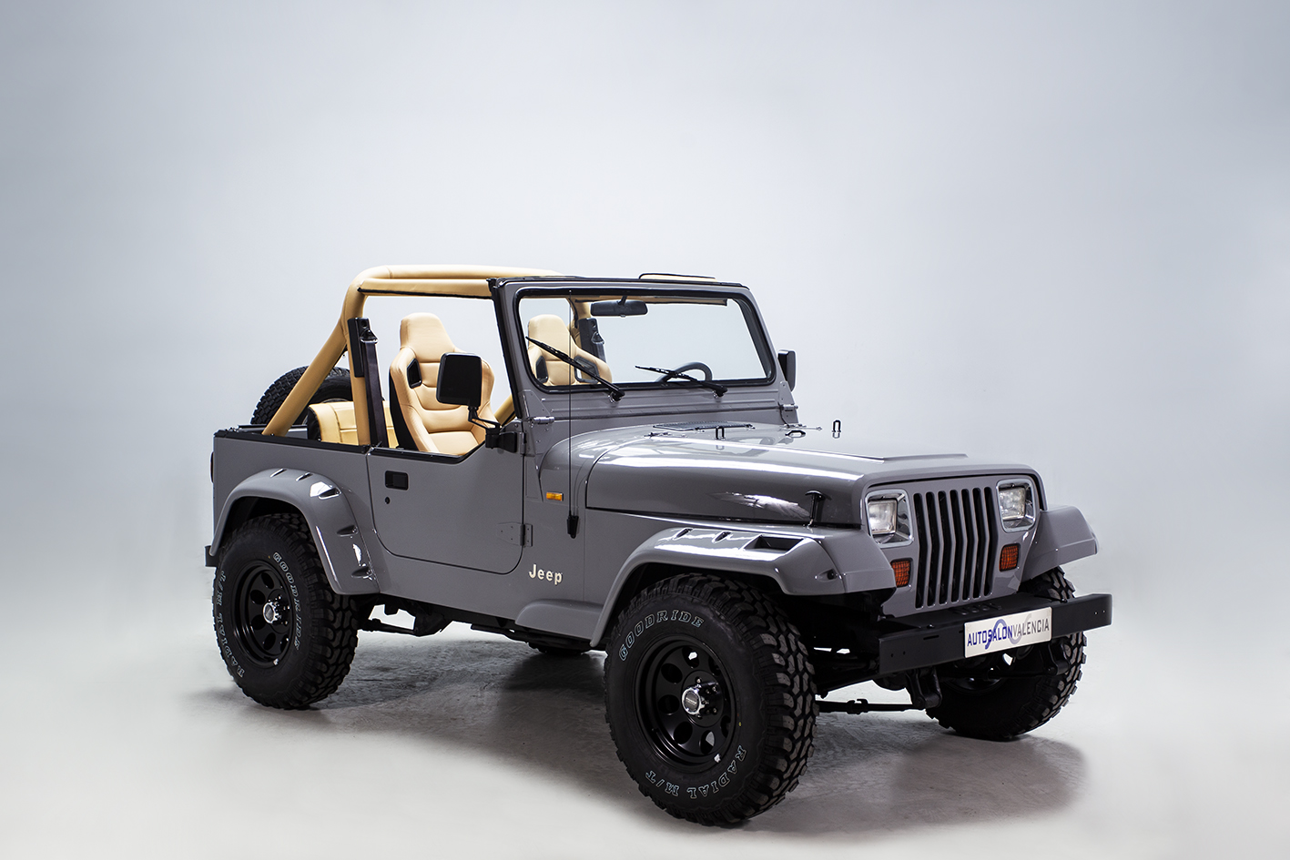 Jeep / Wrangler 2.5 Soft Top YJ