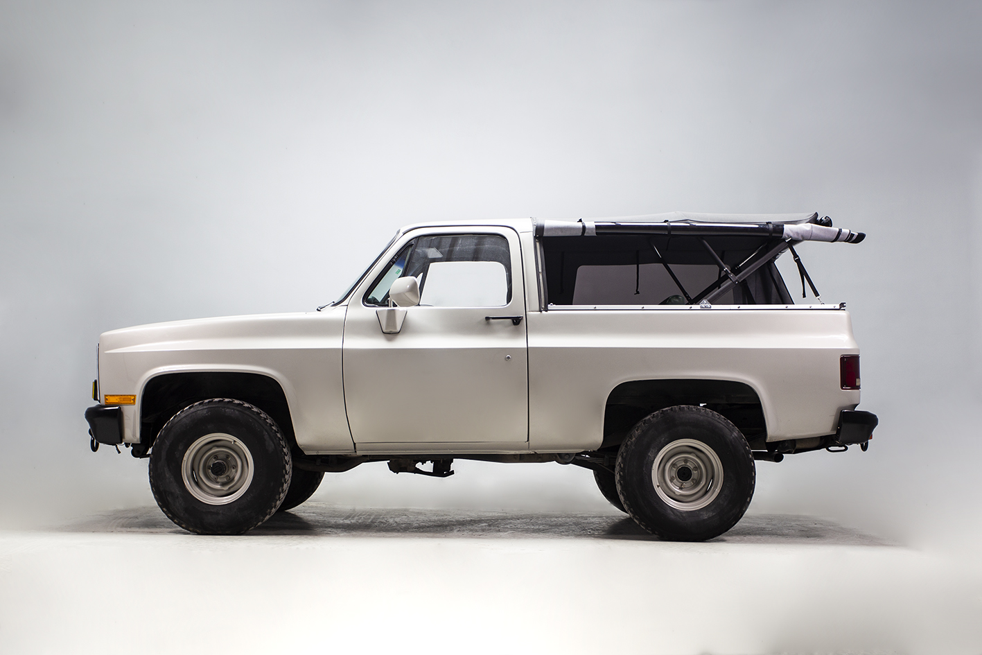 Chevrolet / K5 Blazer M1009