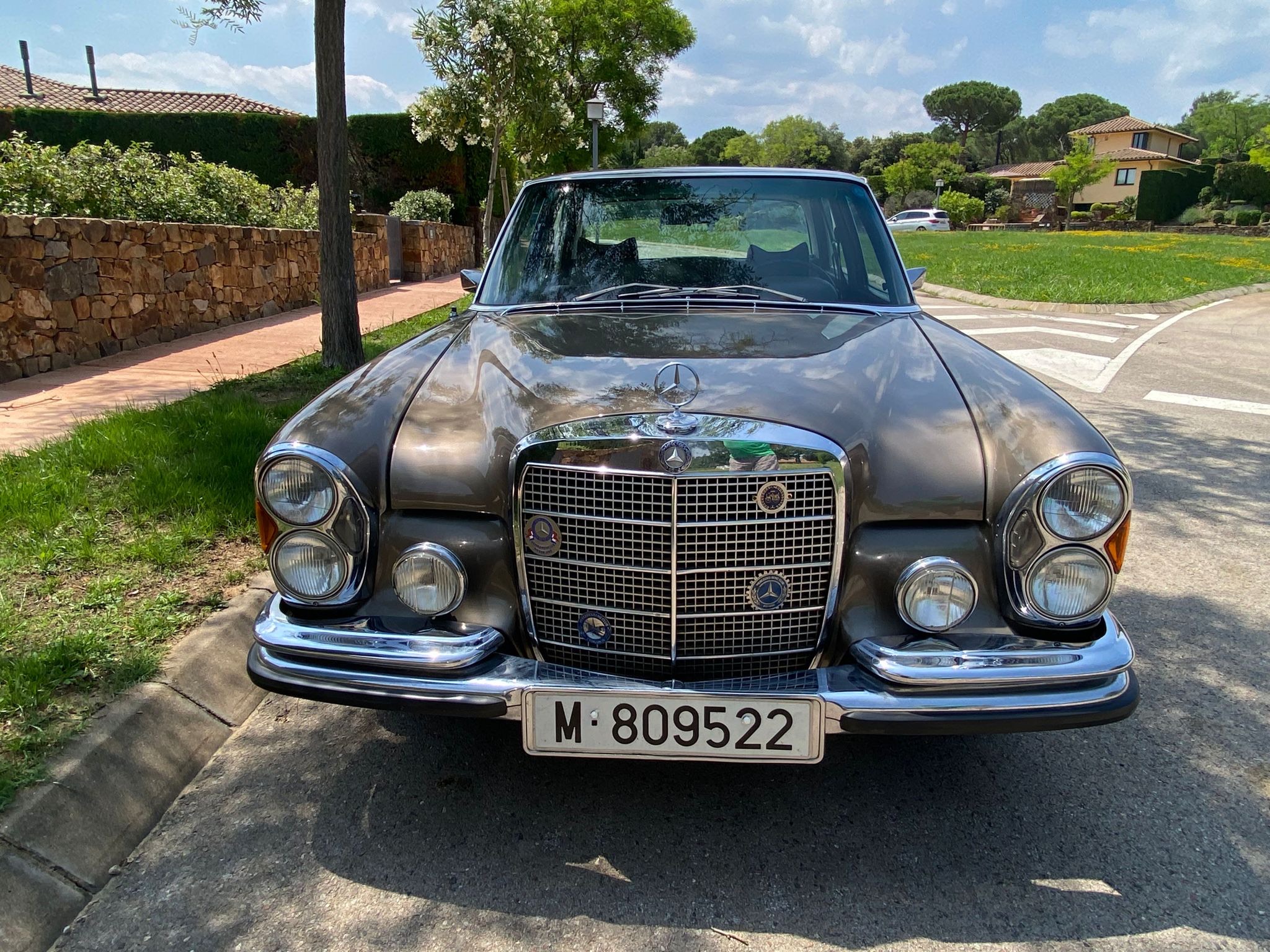 Mercedes-Benz / 300 SEL 3.5