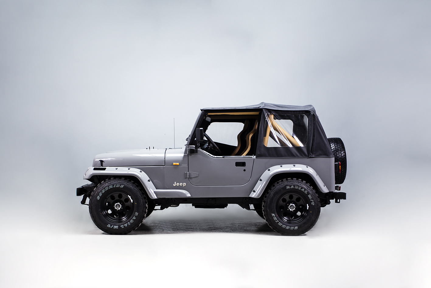 Jeep / Wrangler 2.5 Soft Top YJ