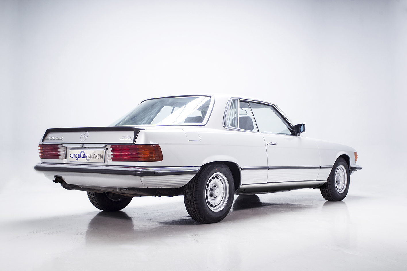 Mercedes-Benz / SLC 500 (w107)