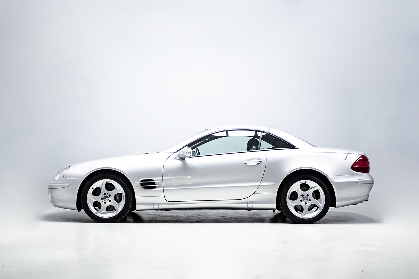 Mercedes-Benz / SL 500 W230