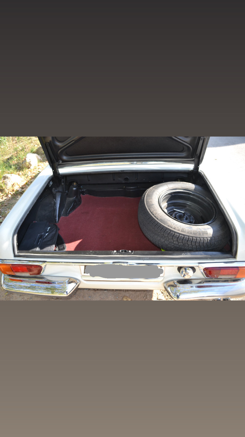 Mercedes-Benz / 280 SL (PAGODA)
