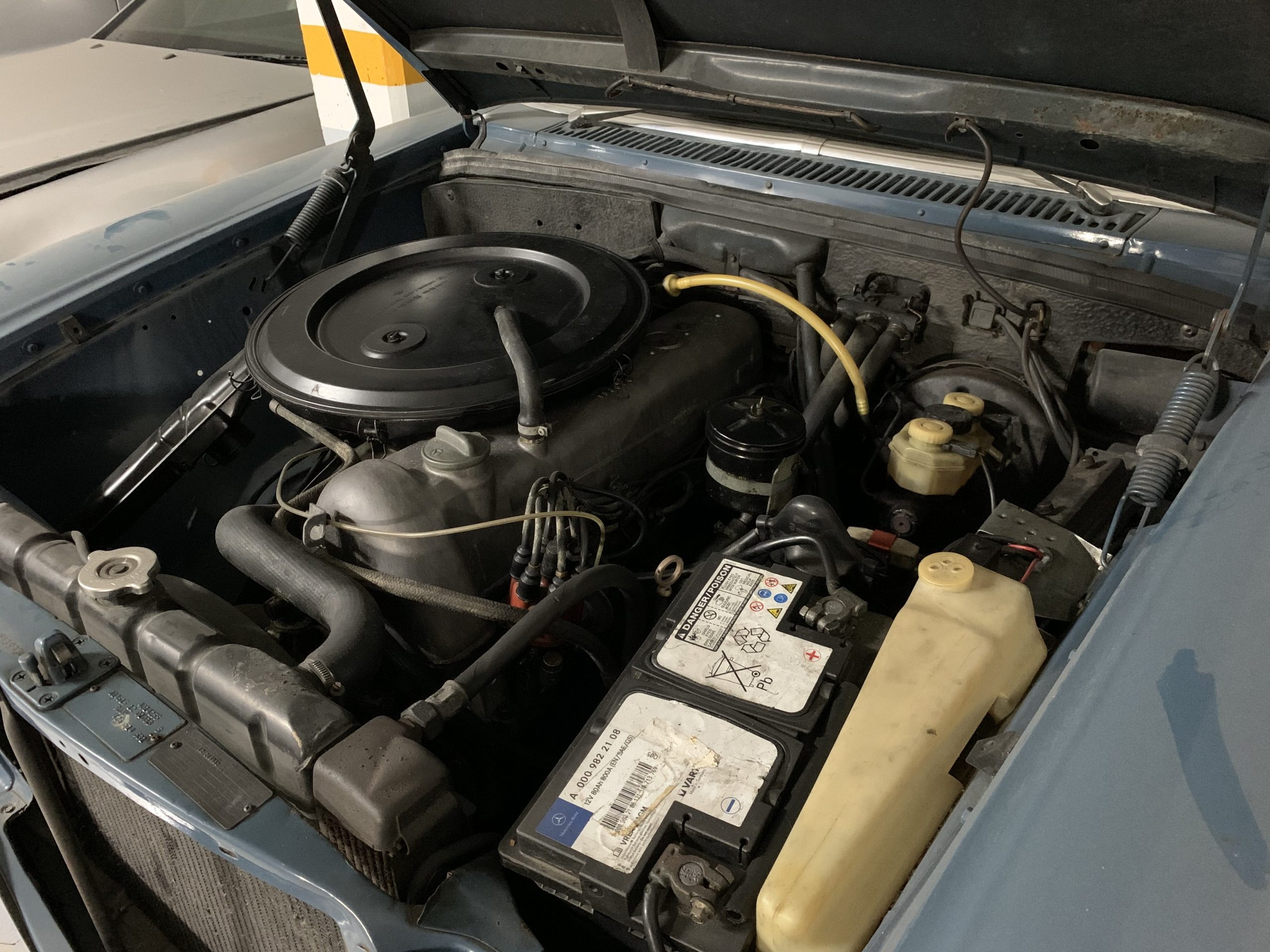 Mercedes-Benz / W114