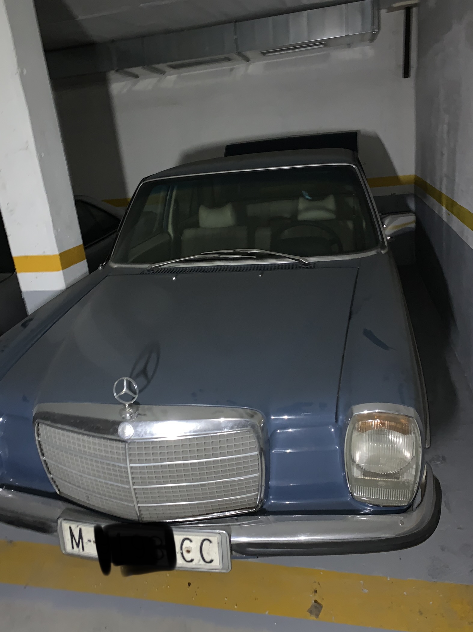 Mercedes-Benz / W114