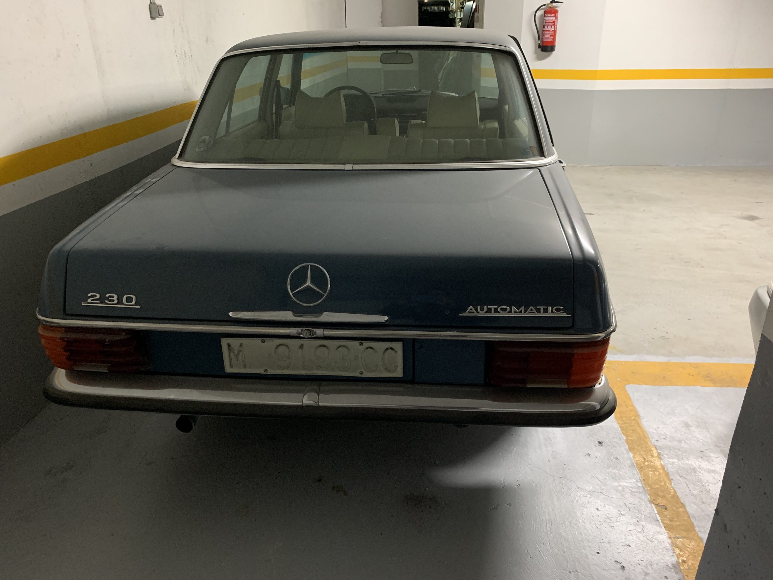 Mercedes-Benz / W114
