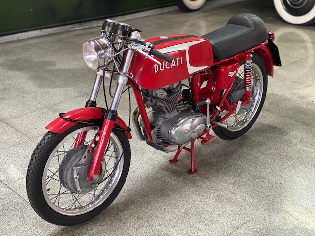 Ducati / 24 horas 
