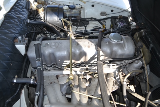 Mercedes-Benz / 280 SL (PAGODA)