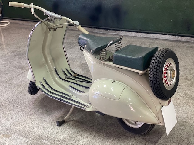 Vespa / Vespa 125 faro bajo